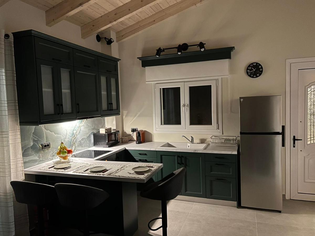 The Old Stables Apartment Vatos ภายนอก รูปภาพ