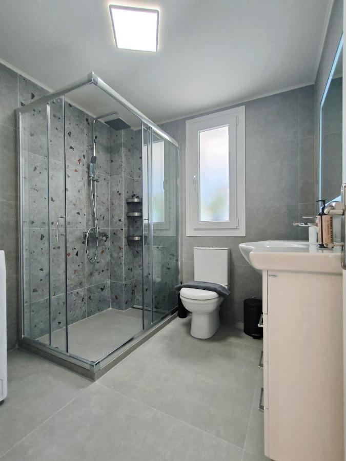 The Old Stables Apartment Vatos ภายนอก รูปภาพ